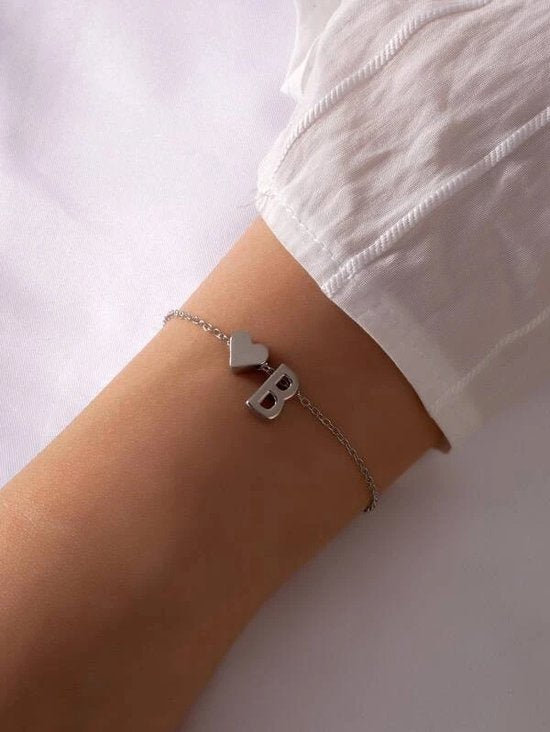 Initiaal Armband met Letter B Zilverkleurig - Naam Armband Cadeau - Geluks Armband op Kaartje - Pax Amare