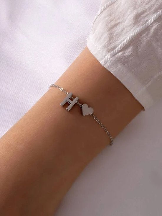 Initiaal Armband met Letter H Zilverkleurig - Naam Armband Cadeau - Geluks Armband op Kaartje - Pax Amare